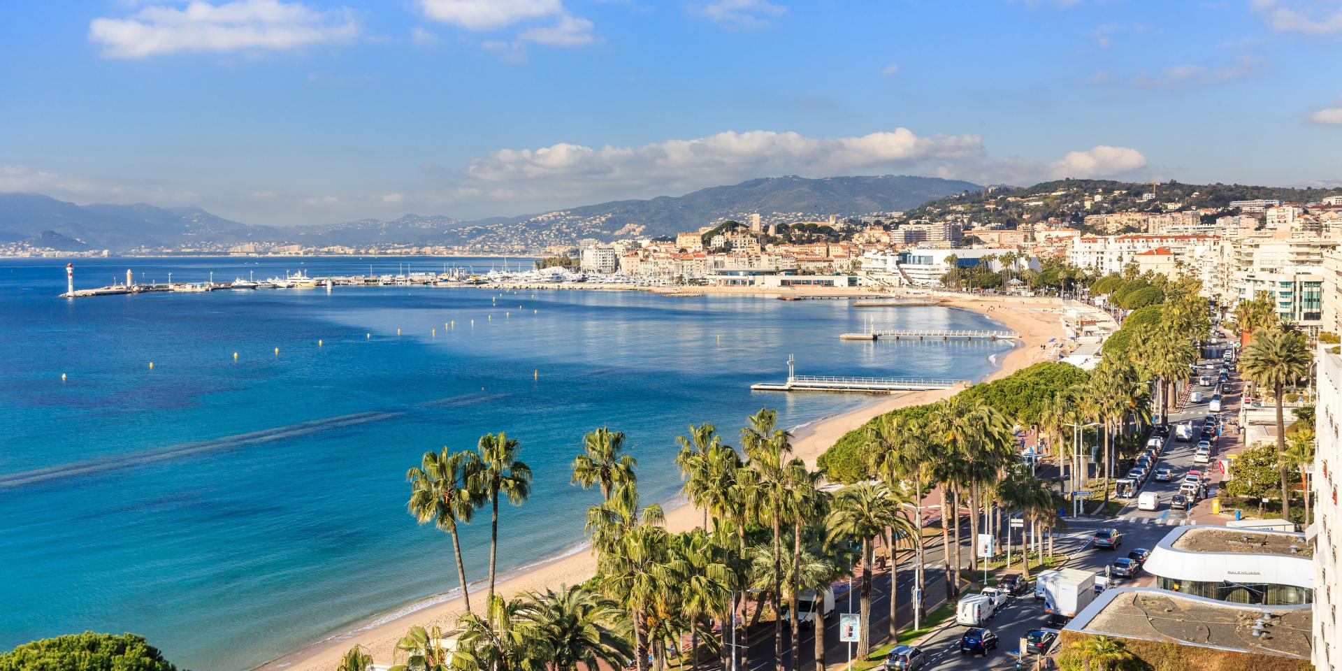 Cannes yacht charter