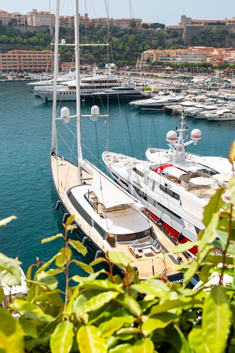 Monaco yacht charter