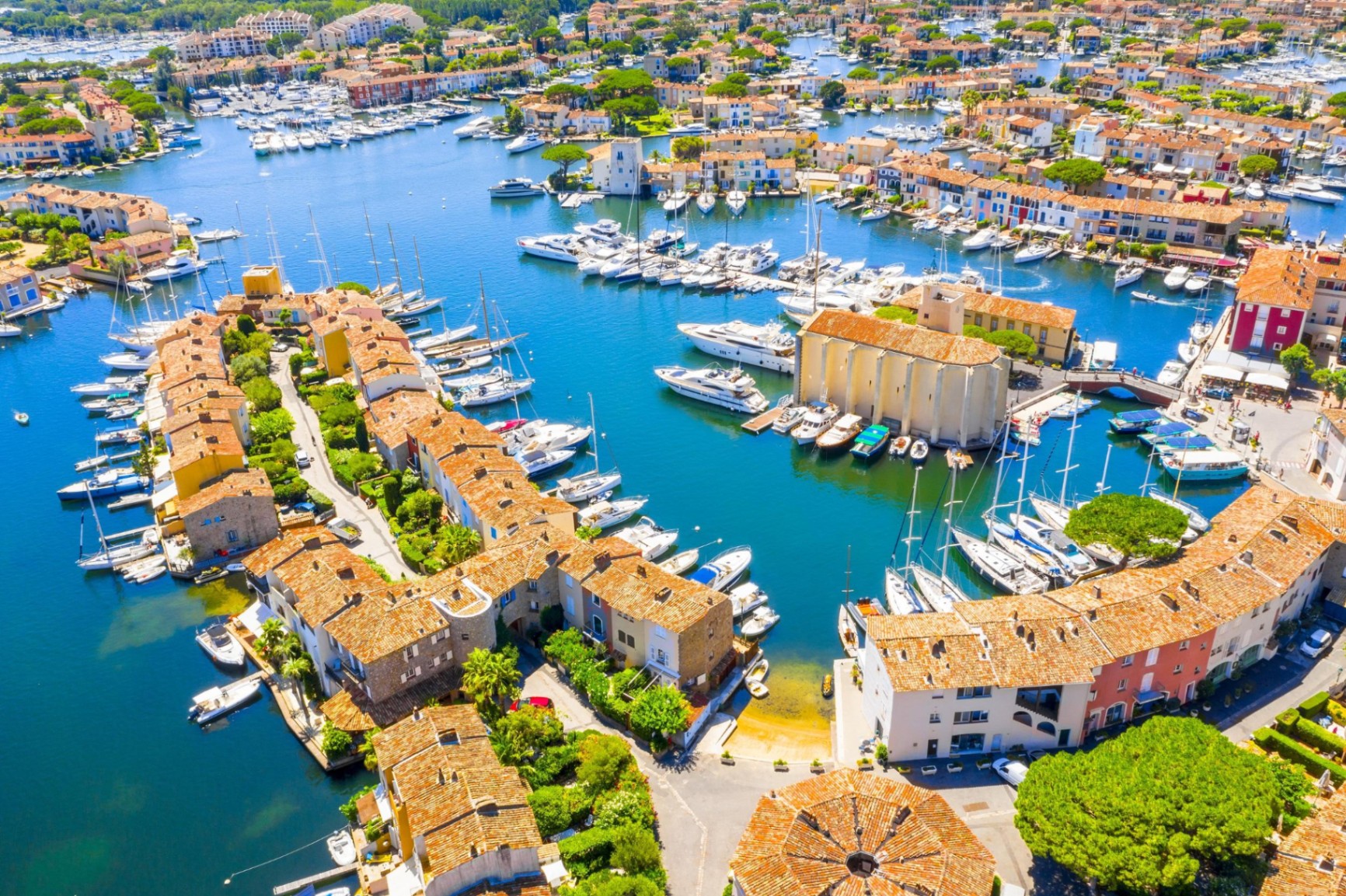 Port Grimaud, Saint-Tropez, reachable by yacht tender